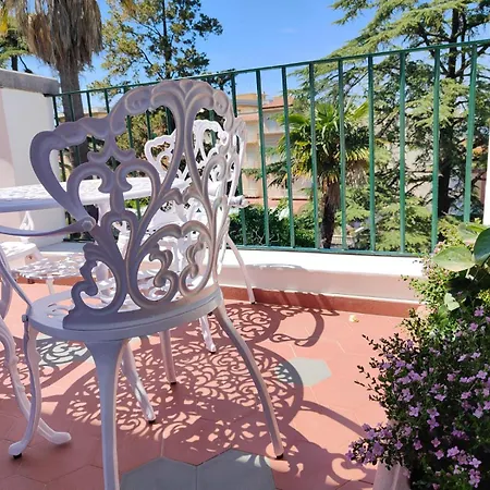 Casa Enzina Konukevi