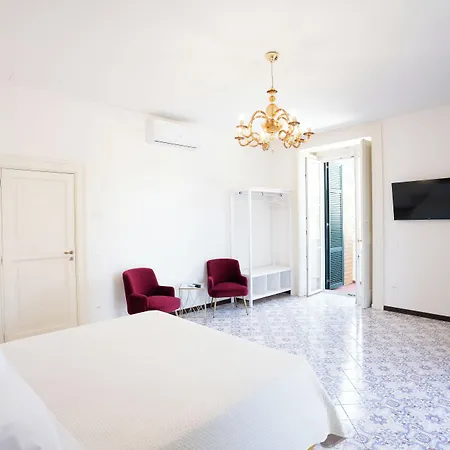 Casa Enzina Konukevi