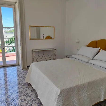 Casa Enzina Guest house