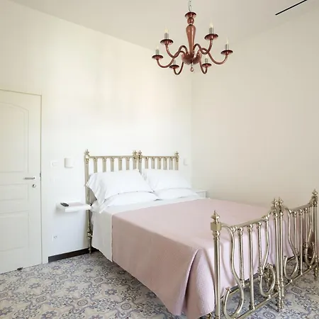 Casa Enzina Guest house