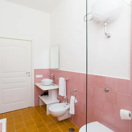 Affittacamere Casa Enzina 4*