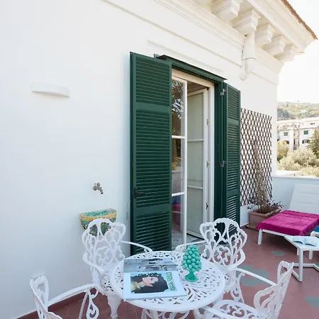 Casa Enzina Affittacamere 4*