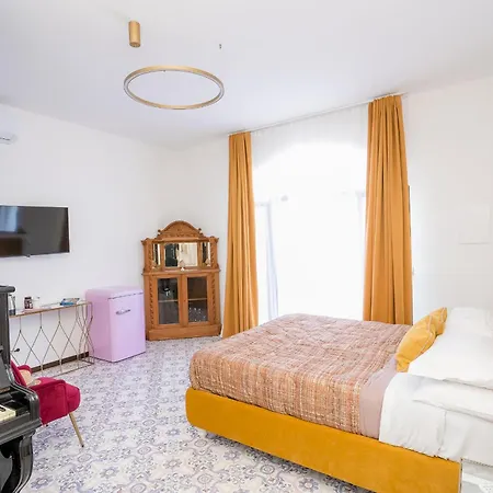 Casa Enzina Affittacamere Sorrento