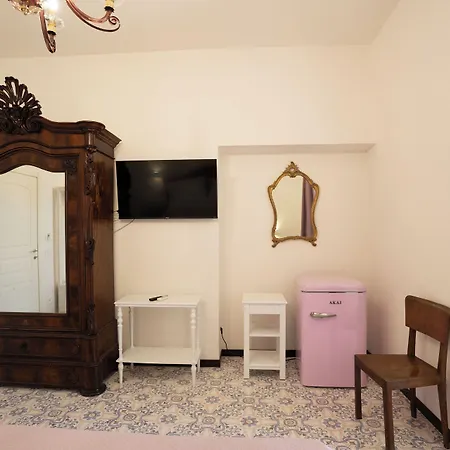 Casa Enzina Πανσιόν 4*