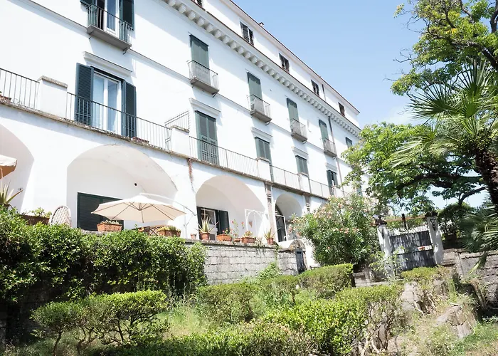 Casa Enzina Guest house