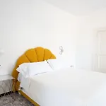 Πανσιόν Casa Enzina 4*