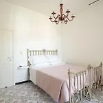 Casa Enzina Πανσιόν