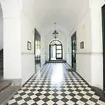 Πανσιόν Casa Enzina 4*