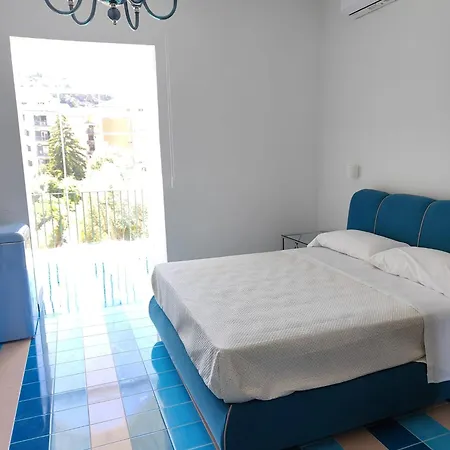 Casa Enzina Гостьовий будинок Сорренто