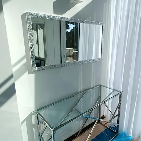 Konukevi Casa Enzina 4*