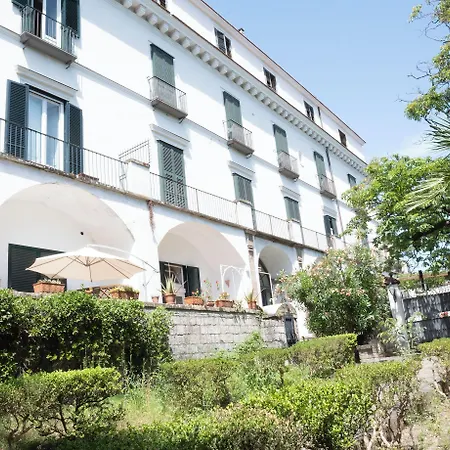 Casa Enzina Pensión