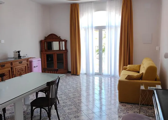 Casa Enzina 4* سورينتو