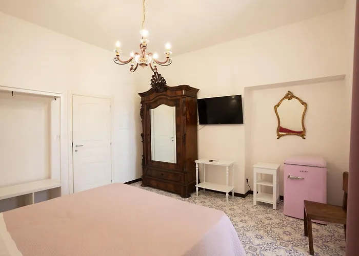 Casa Enzina Гостьовий будинок