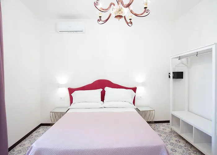 Casa Enzina بيت ضيافة