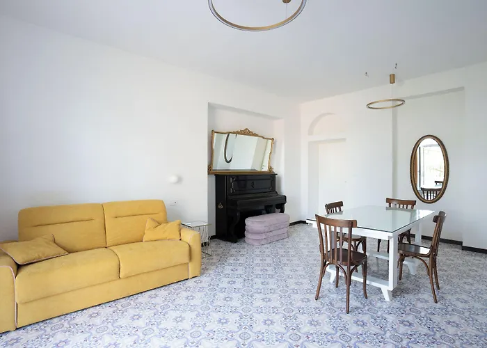 Casa Enzina Гостьовий будинок