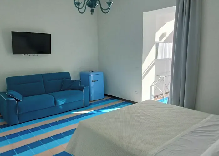 Casa Enzina Сорренто